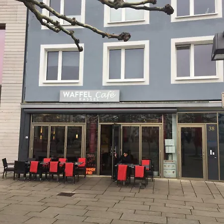 Ferienwohnung Waffel Cafe Zentral *